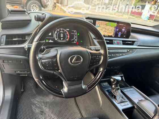Lexus ES VII 300h 2.5, 2019 Bishkek