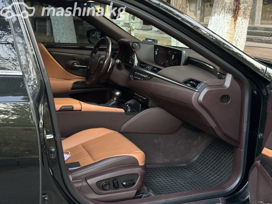 Lexus ES VII 300h 2.5, 2018 Бишкек - изображение 5