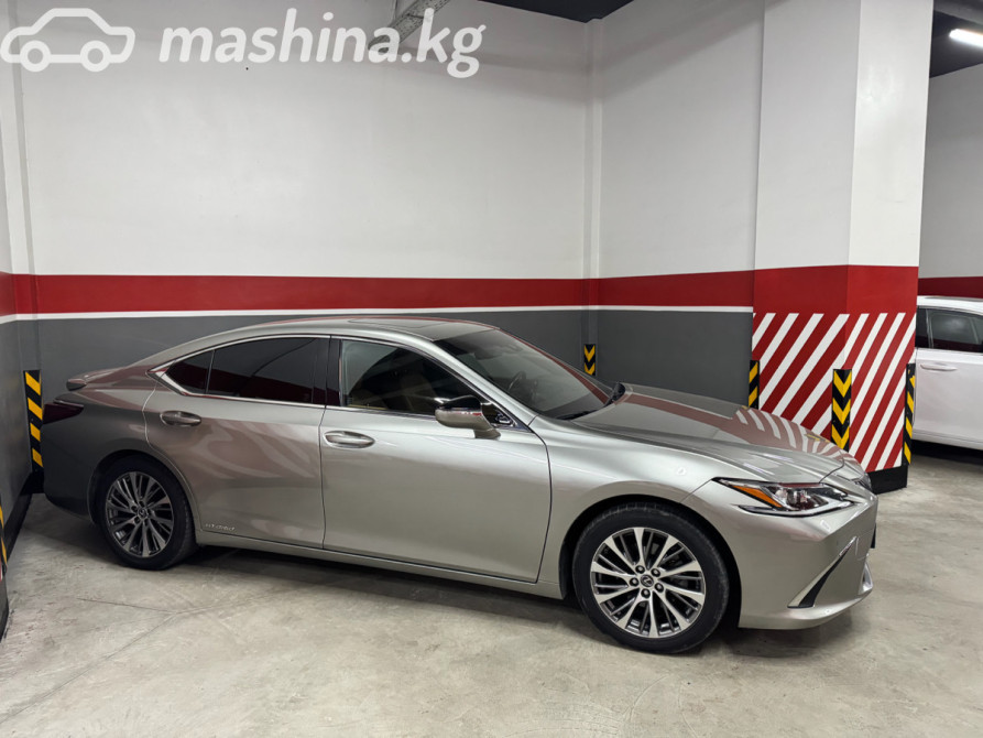 Lexus ES VI Рестайлинг 300h 2.5, 2016 Бишкек - изображение 3