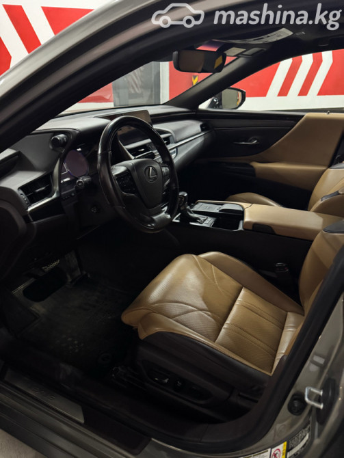 Lexus ES VI Рестайлинг 300h 2.5, 2016 Бишкек - изображение 7