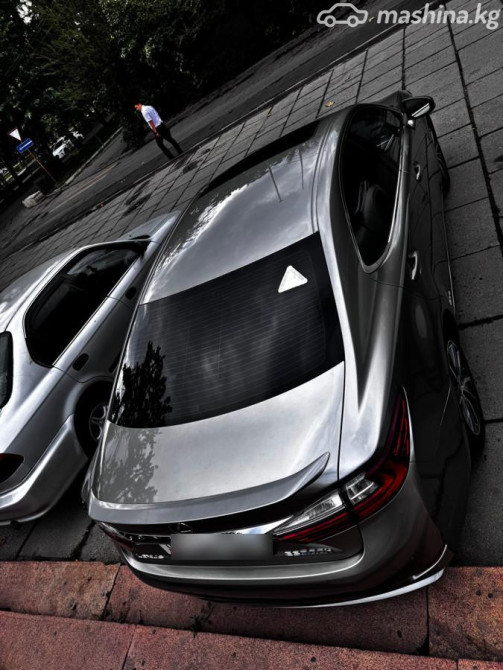 Lexus ES VI Рестайлинг 300h 2.5, 2016 Бишкек - изображение 6