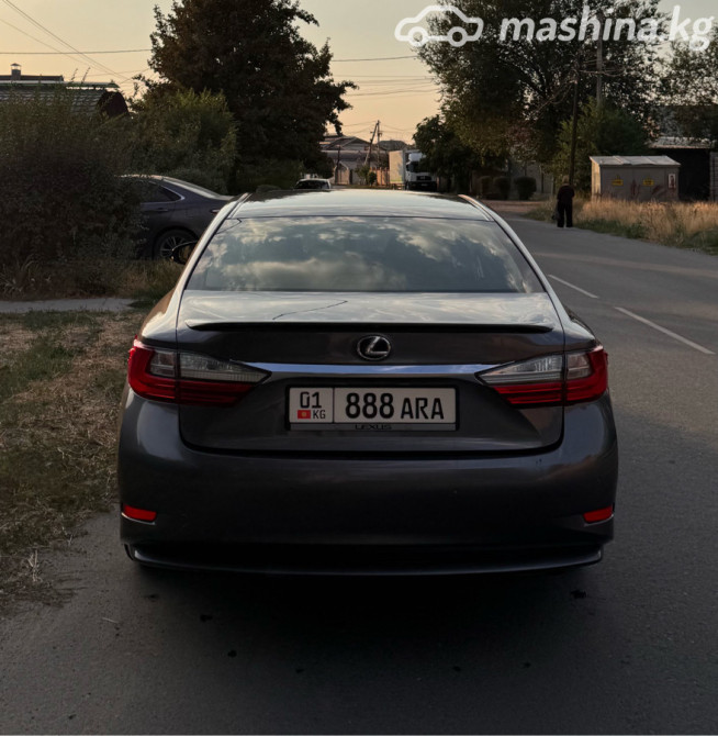Lexus ES VI Рестайлинг 300h 2.5, 2016 Бишкек - изображение 4