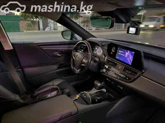 Lexus ES VII Рестайлинг 300h 2.5, 2024 Bishkek