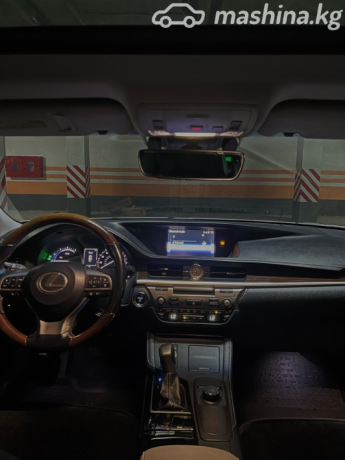Lexus ES VI Рестайлинг 300h 2.5, 2016 Бишкек - изображение 5