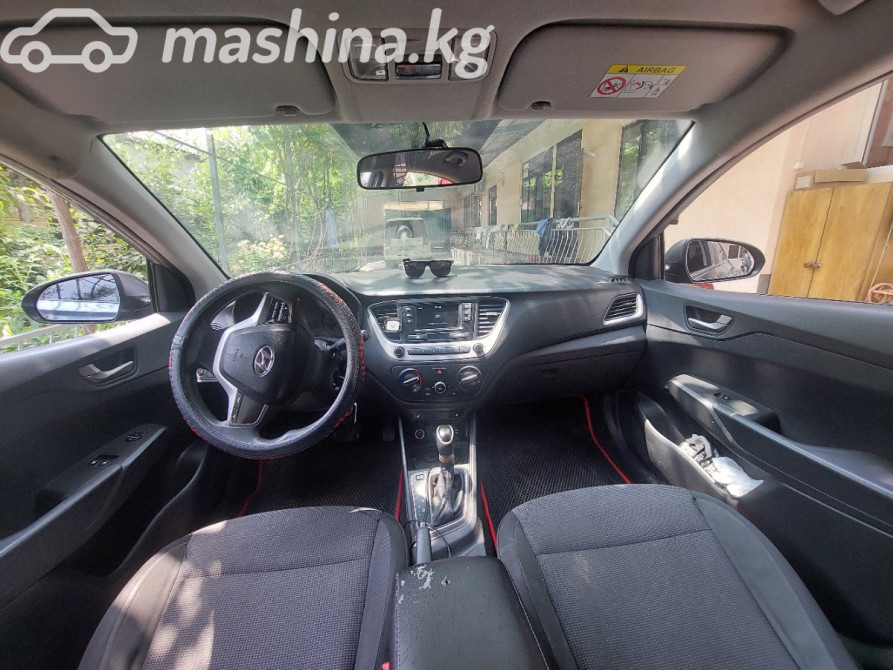 Hyundai Solaris II 1.4, 2017 Бишкек - изображение 4