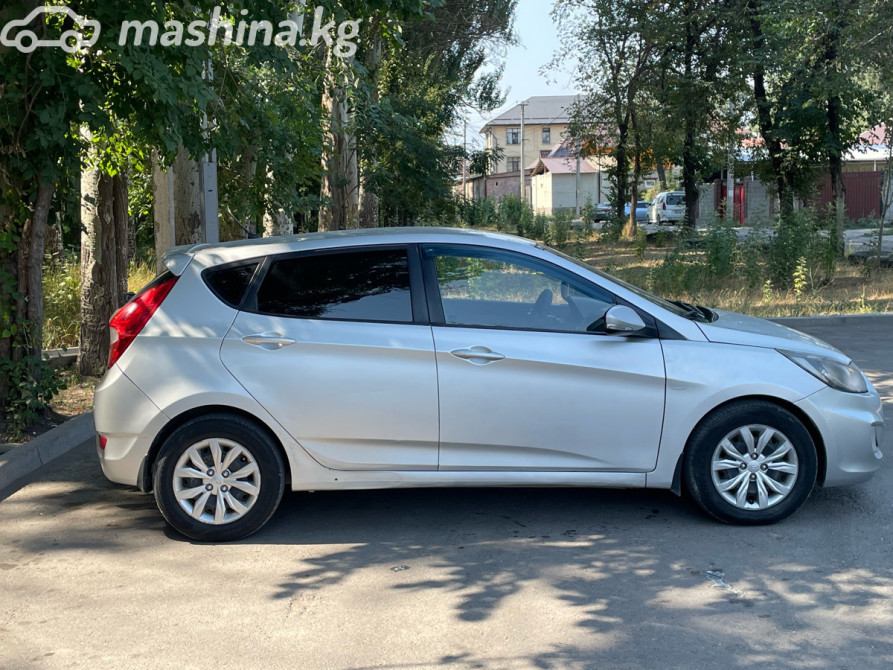 Hyundai Solaris I 1.6, 2012 Бишкек - сүрөт 3