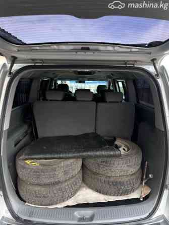 Hyundai Starex (H-1) II 2.4, 2010 Бишкек