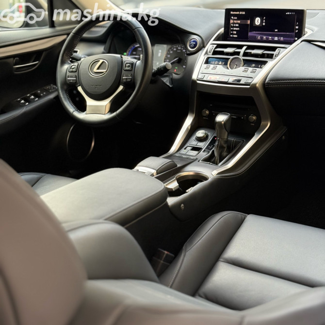 Lexus NX I Рестайлинг 300h 2.5, 2018 Бишкек - изображение 9