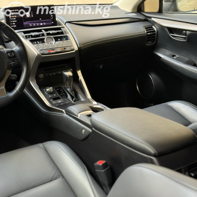 Lexus NX I Рестайлинг 300h 2.5, 2018 Бишкек - изображение 10