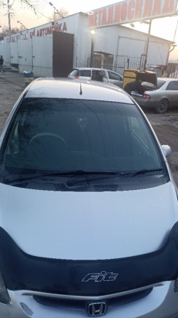 Honda Fit I 1.3, 2002 Бишкек - изображение 1
