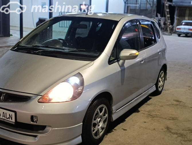 Honda Fit I 1.3, 2001 Бишкек - изображение 8