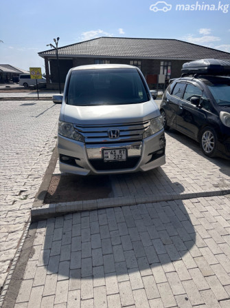 Honda Stepwgn IV 2.0, 2010 Бишкек - сүрөт 1