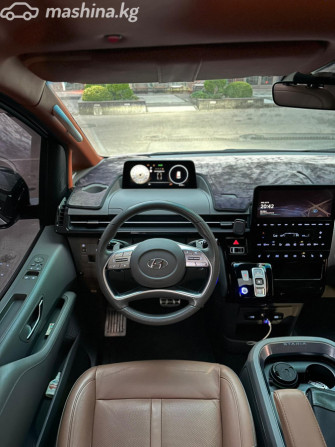 Hyundai Staria 3.5, 2022 Бишкек - изображение 6