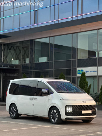 Hyundai Staria 3.5, 2022 Бишкек - изображение 1