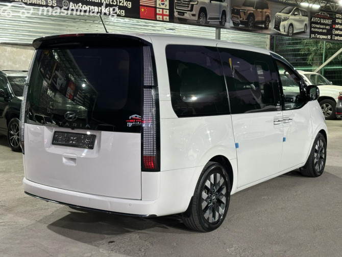 Hyundai Staria 3.5, 2021 Бишкек - изображение 5