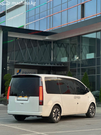 Hyundai Staria 3.5, 2022 Бишкек - изображение 3