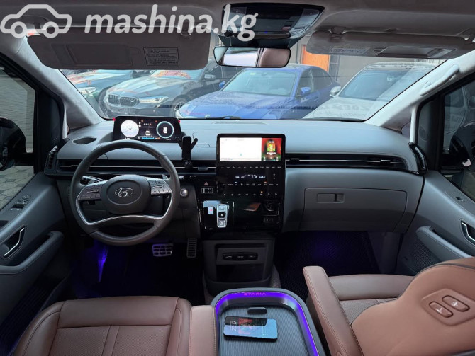 Hyundai Staria 2.2, 2022 Бишкек - изображение 7