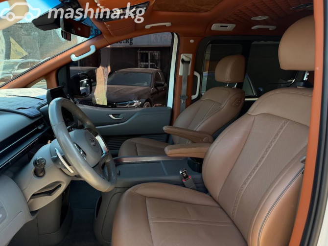 Hyundai Staria 3.5, 2022 Бишкек - изображение 8