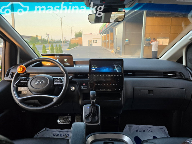 Hyundai Staria 2.2, 2022 Бишкек - изображение 11