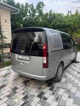 Hyundai Staria 2.2, 2022 Бишкек