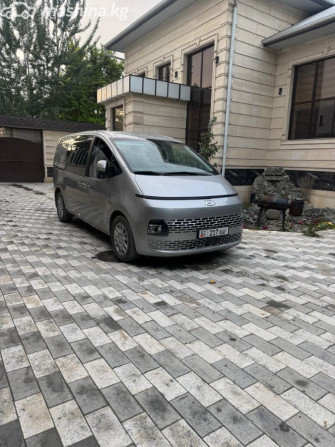 Hyundai Staria 2.2, 2022 Бишкек - изображение 1