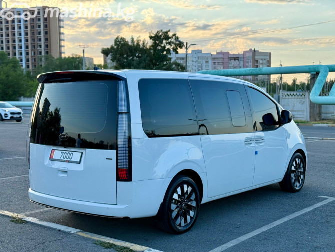 Hyundai Staria 2.2, 2022 Бишкек - изображение 5