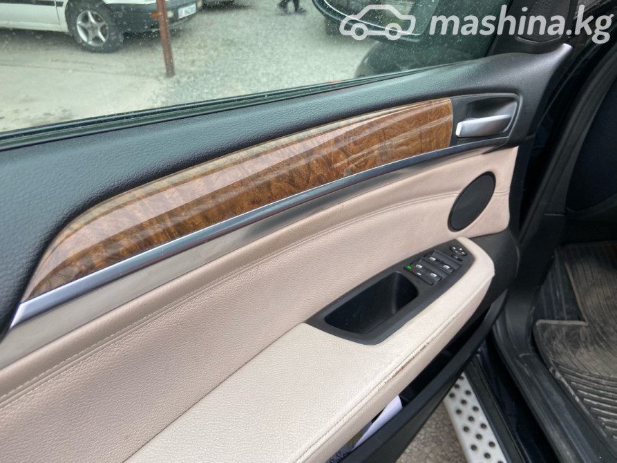BMW X5 II (E70) Рестайлинг 35i 3.0, 2011 Бишкек - изображение 7