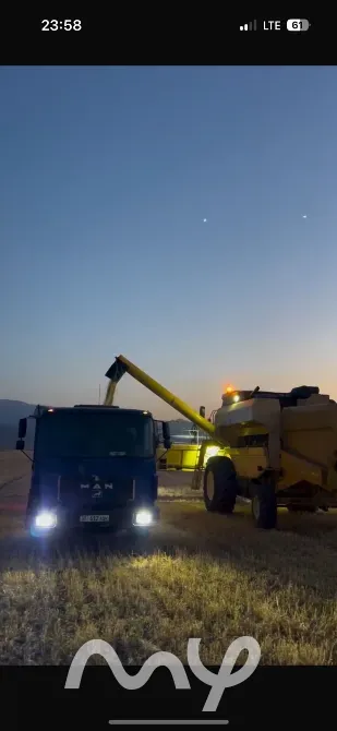 Комбайн зерноуборочный жатка 6 метр с телего New Holland tc56 Простой Каинды - изображение 4