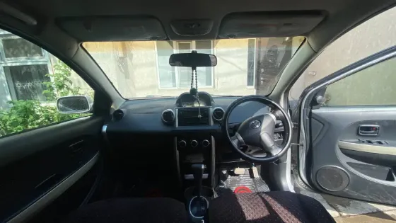 Toyota Ist 2002 года Bishkek