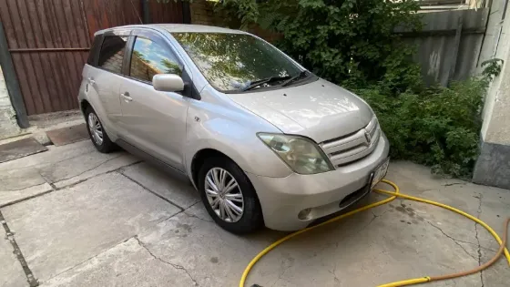 Toyota Ist 2002 года Bishkek