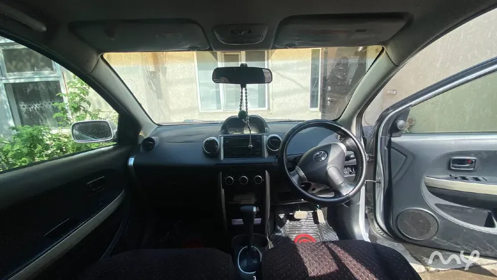 Toyota Ist 2002 года Бишкек - изображение 6