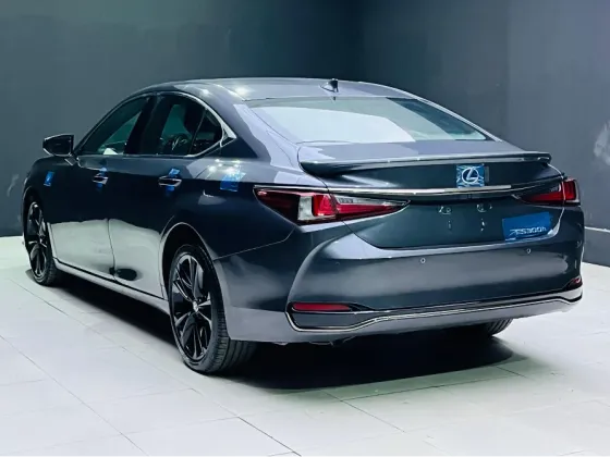 Lexus Es300H 2023 F Sport Edition Gray Бишкек