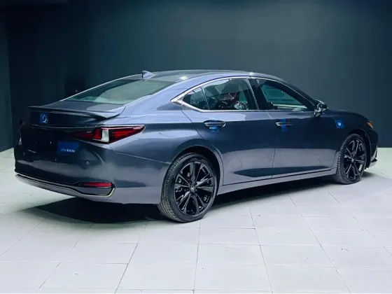 Lexus Es300H 2023 F Sport Edition Gray Бишкек