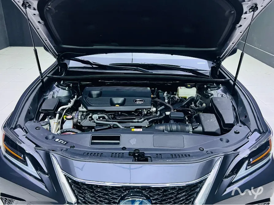 Lexus Es300H 2023 F Sport Edition Gray Бишкек - изображение 8