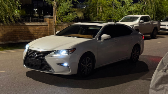 Продается Lexus ES Год выпуска: 2017 Пробег: 170.000 km Кузов: седан Цвет: Белый Топливо: гибрид М Бишкек