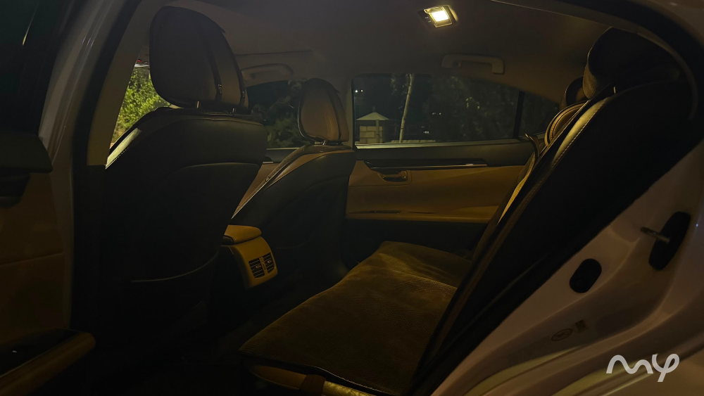 Продается Lexus ES Год выпуска: 2017 Пробег: 170.000 km Кузов: седан Цвет: Белый Топливо: гибрид М Бишкек - изображение 5