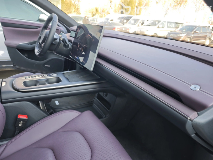 Xiaomi SU7 Electro AT (495 кВт) 4WD, 2024 Бишкек - изображение 4