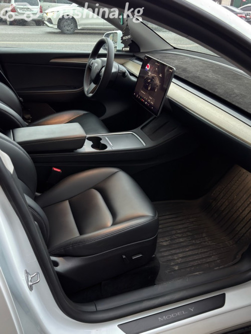 Tesla Model Y I Standard Electro AT (150 кВт), 2023 Бишкек - изображение 9