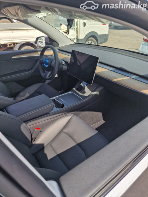 Tesla Model Y I Performance Electro AT (331 кВт) 4WD, 2023 Бишкек - изображение 11