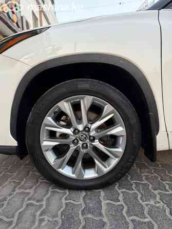 Toyota Highlander IV (U70) 2.5, 2020 Bishkek