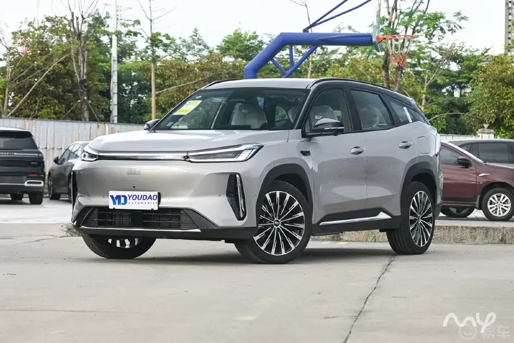 Geely Galaxy M7 Hybrid 2026 — растаможен в Бишкеке, новый автомобиль из Китая Бишкек - изображение 3