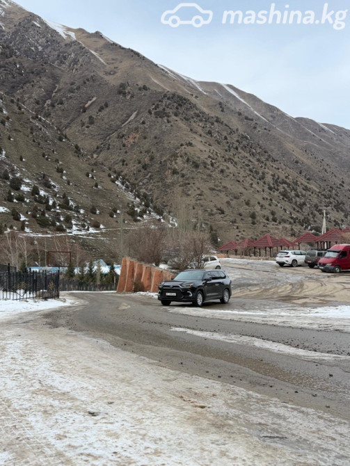 Toyota Highlander IV (U70) 2.4, 2024 Бишкек - изображение 9
