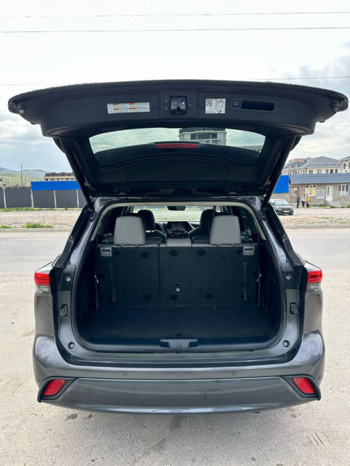 Toyota Highlander IV (U70) 3.5, 2022 Бишкек - изображение 12