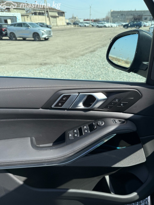BMW X5 IV (G05/G18) Рестайлинг 40i 3.0, 2024 Бишкек - изображение 10