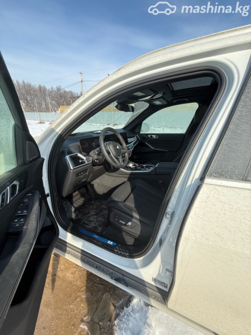 BMW X5 IV (G05/G18) Рестайлинг 40i 3.0, 2024 Бишкек - изображение 6